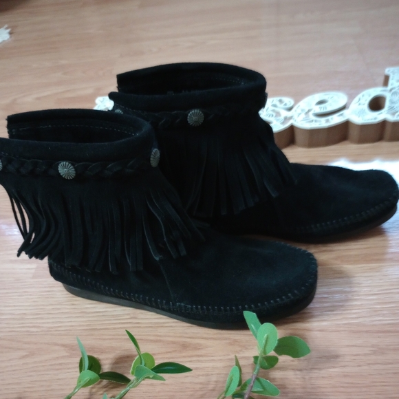Minnetonka black suede high top boots size 5.5 - Picture 9 of 12